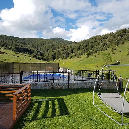 Къщи За Гости Башеви Sarnica Exteriér fotografie