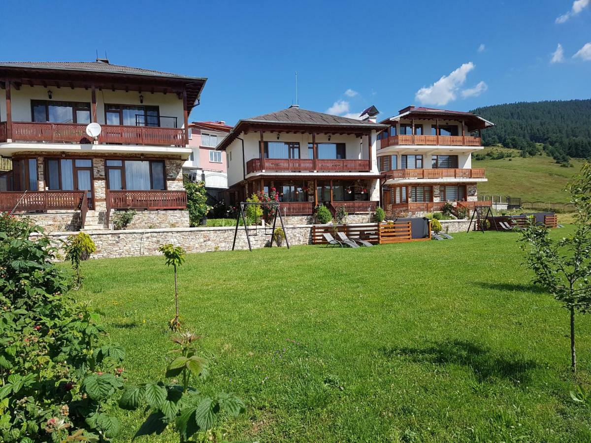 Къщи За Гости Башеви Sarnica Exteriér fotografie
